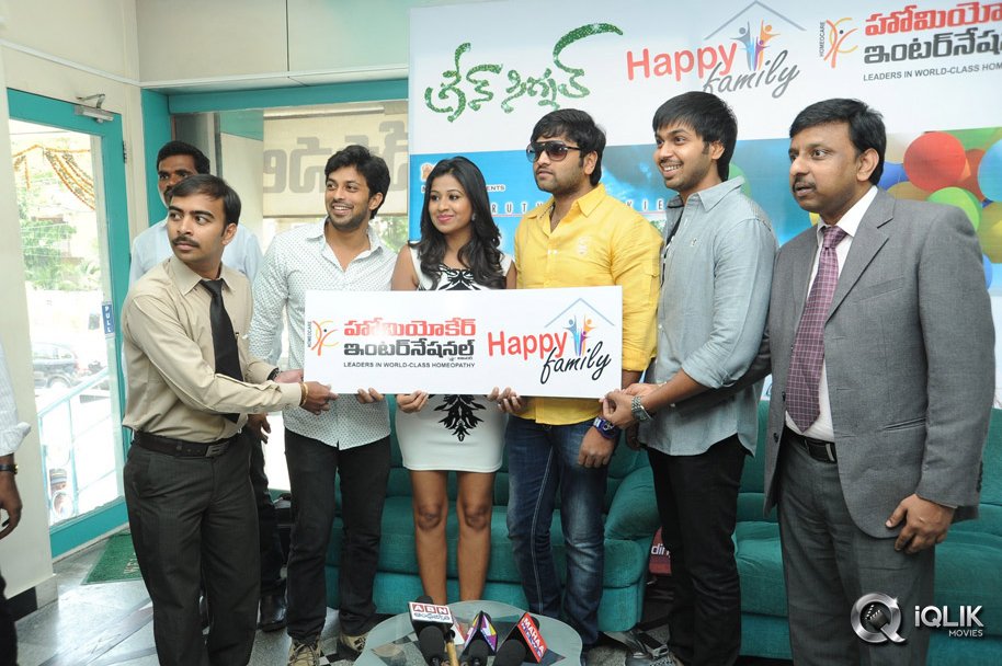 Green-Signal-Team-at-Homeocare-Happy-Family